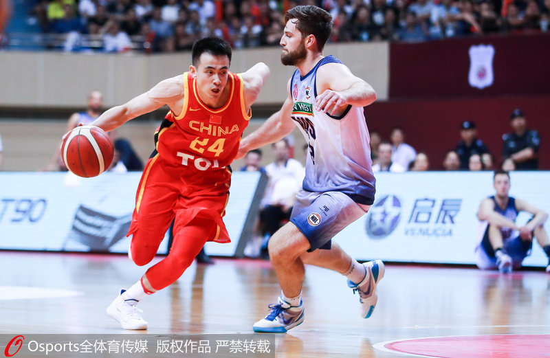 雄鹿逆转上海队，赵继伟统治全场