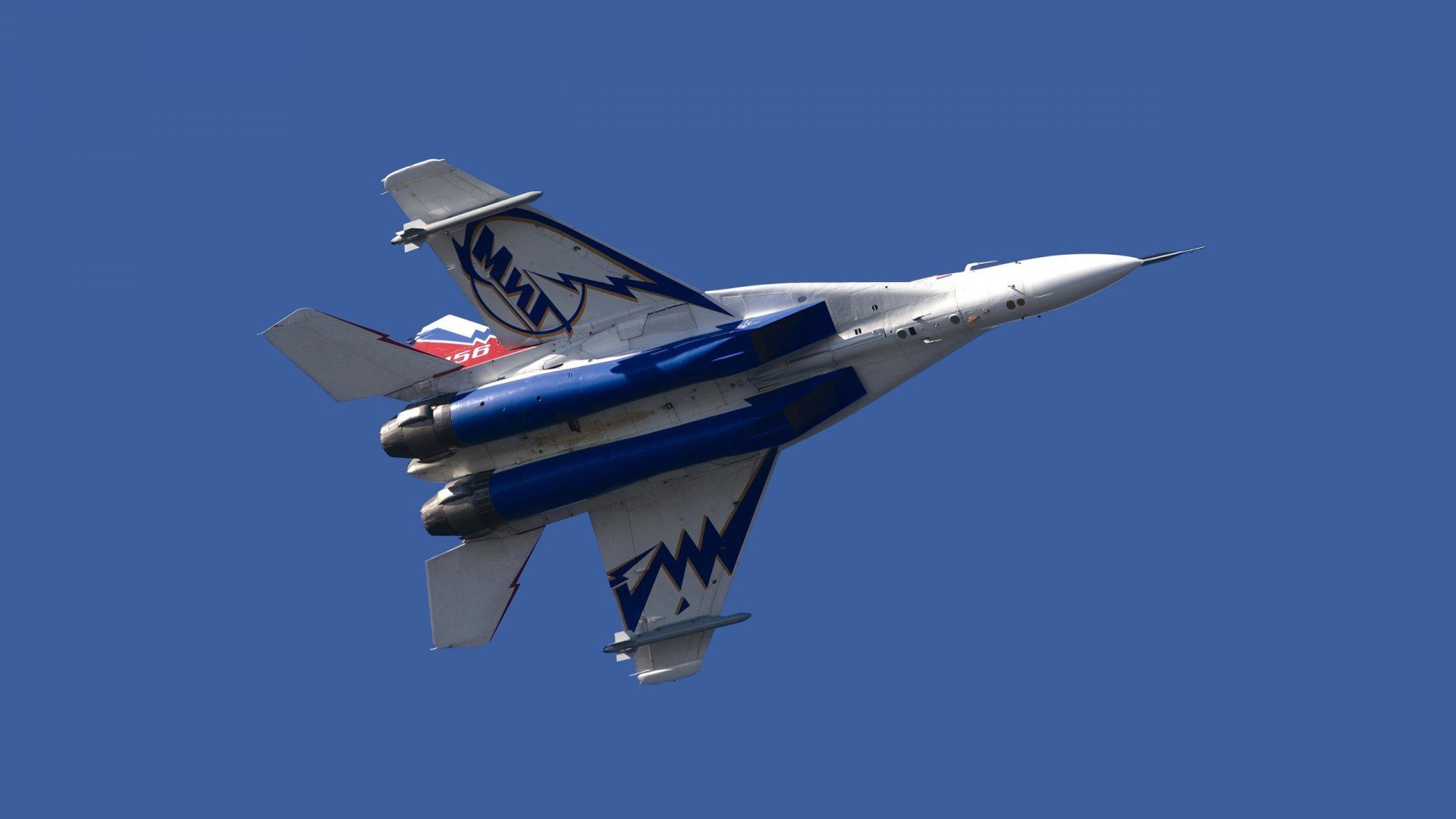 哥斯达黎加险胜瑞士,孙兴慜让比赛提前失去悬念,足球之夜的冰与火之歌