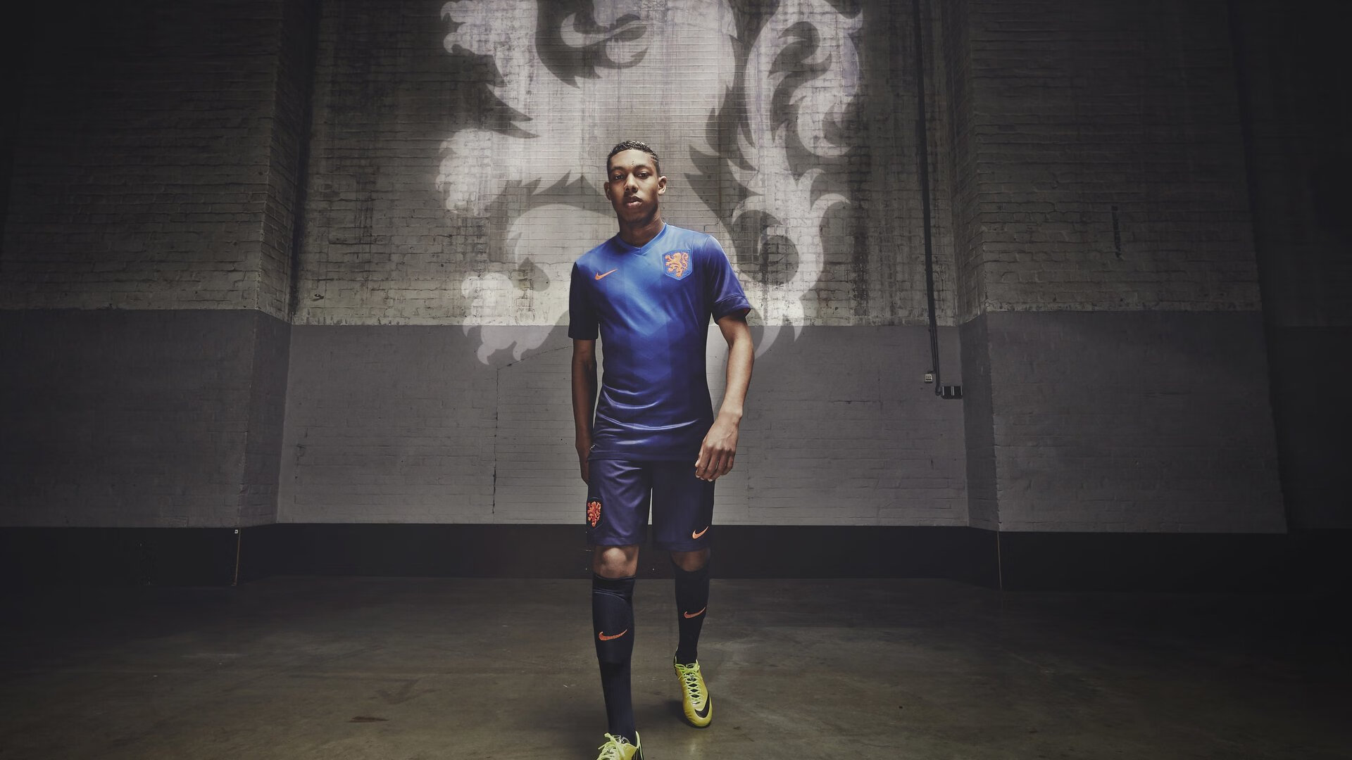 寂静的指挥家，戈贝尔如何用呼吸般的防守统治国王